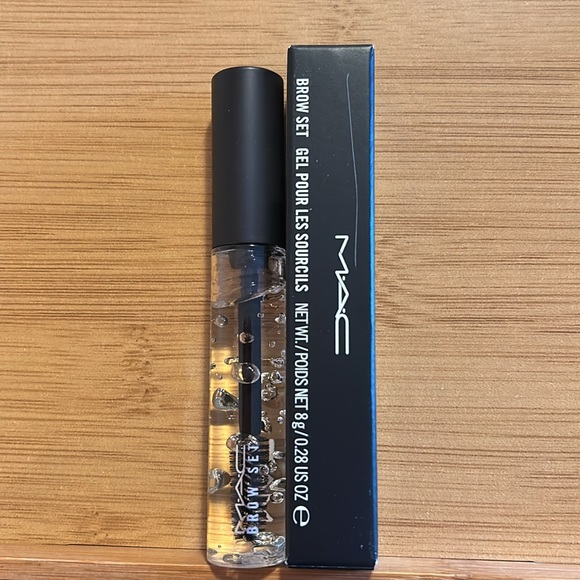 MAC Cosmetics Brow Set Gel in Clear, BNIB - Picture 2 of 3